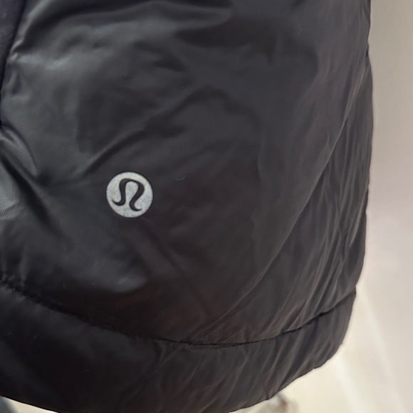 Lululemon down for a run pull over - black - Picture 5 of 7